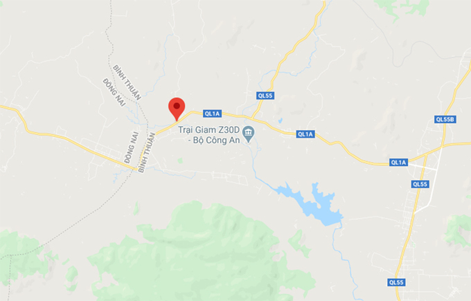 Hai ôtô đấu đầu tại Bình Thuận, 8 người chết